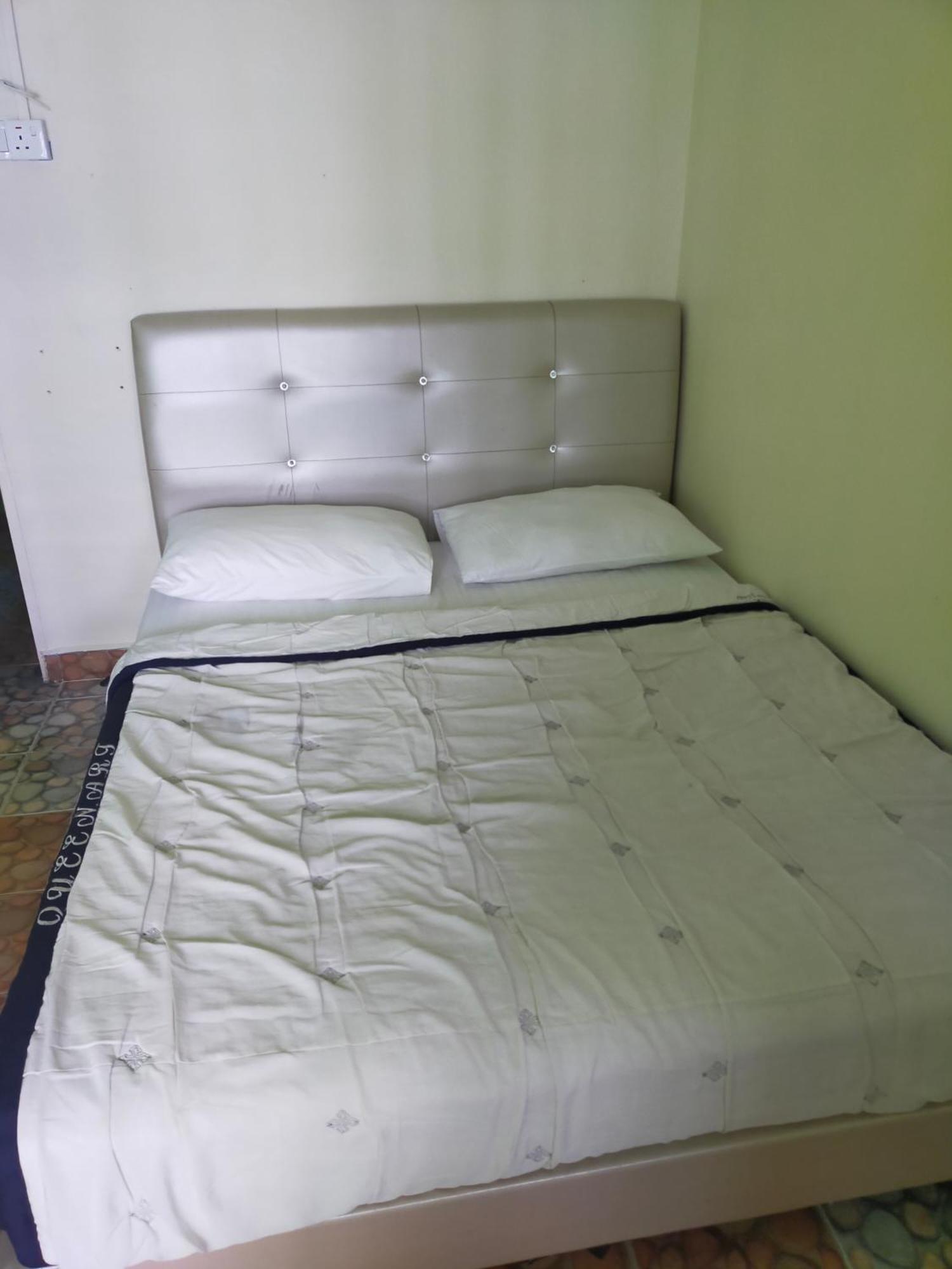 Netasha Holiday Inn Tanah Rata Ngoại thất bức ảnh