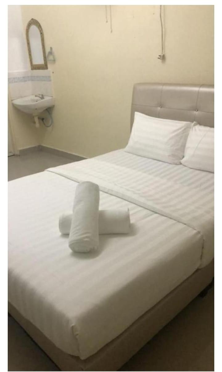 Netasha Holiday Inn Tanah Rata Ngoại thất bức ảnh