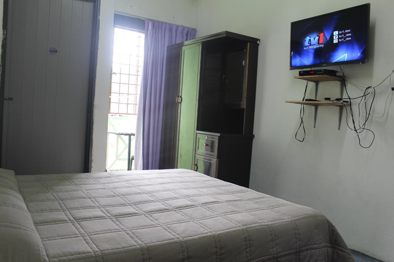 Netasha Holiday Inn Tanah Rata Ngoại thất bức ảnh