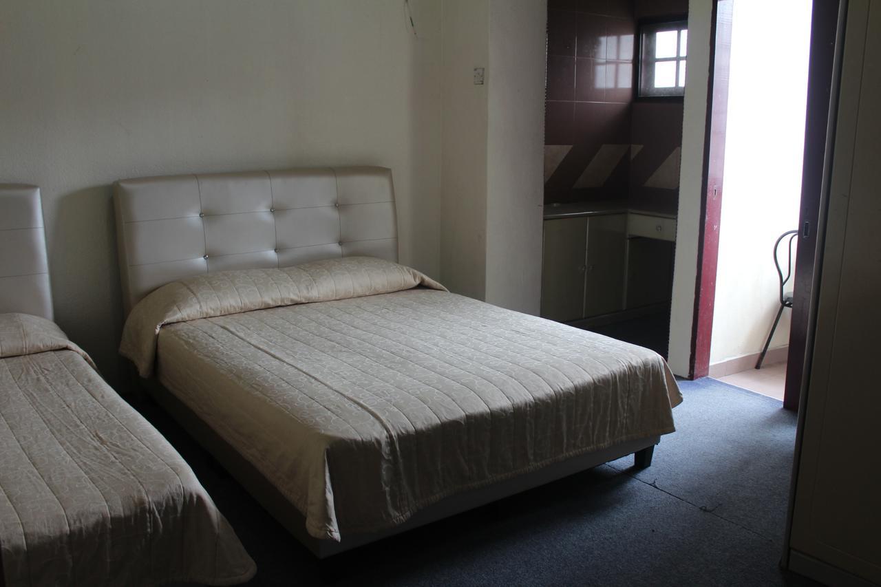 Netasha Holiday Inn Tanah Rata Ngoại thất bức ảnh